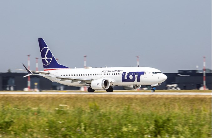 LOT poleci zimą z Radomia. Więcej połączeń z Katowic