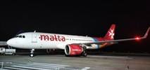 Szymczak (Modlin) o kolei na lotnisko, Air Malta, drodze startowej i trasach