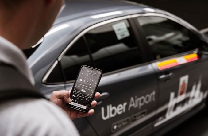 Uber przewiózł w rok 700 tys. pasażerów na Lotnisko Chopina