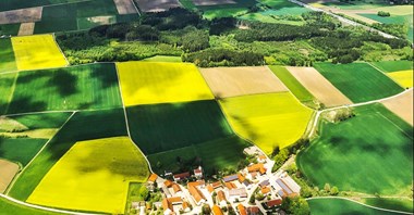 Loty w Europie tańsze niż przejazdy pociągiem. Tanie linie zabijają planetę?