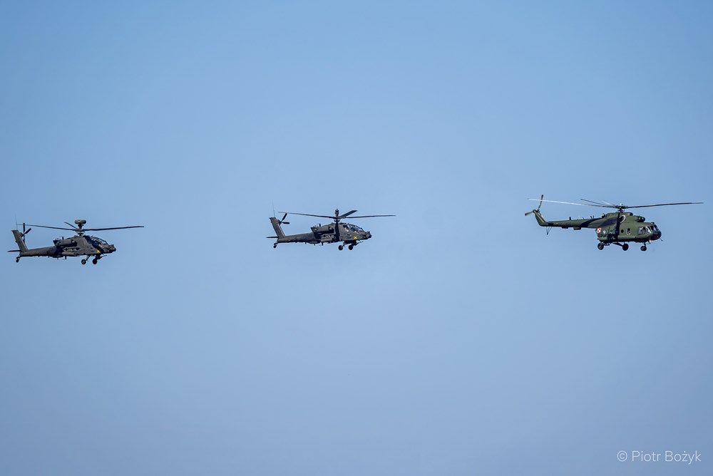 AH-64 Apache i Mil Mi-17