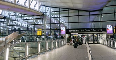 ULC: Powrót do kontroli paszportowych może zniechęcić pasażerów