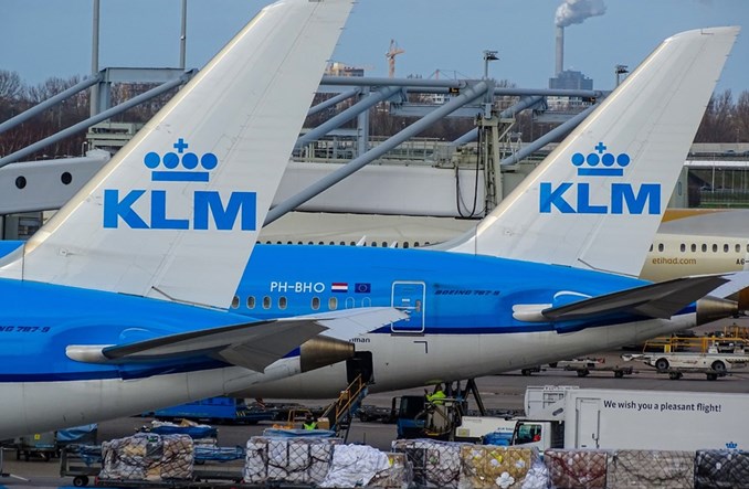 KLM podniesie pensje pracownikom lotniskowym 