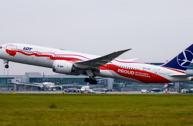 PLL LOT zachęcają do rejsu B787 z Warszawy do Katowic