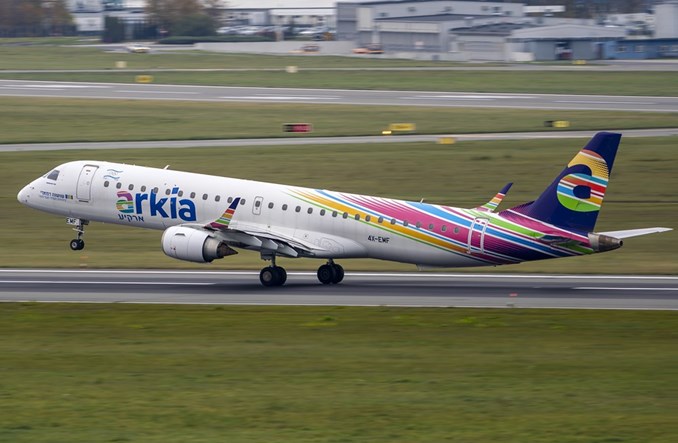 Czy zawieszenie lotów do Izraela ma sens?