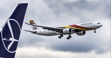 LOT. Testujemy Airbus A330 Air Belgium [zdjęcia]