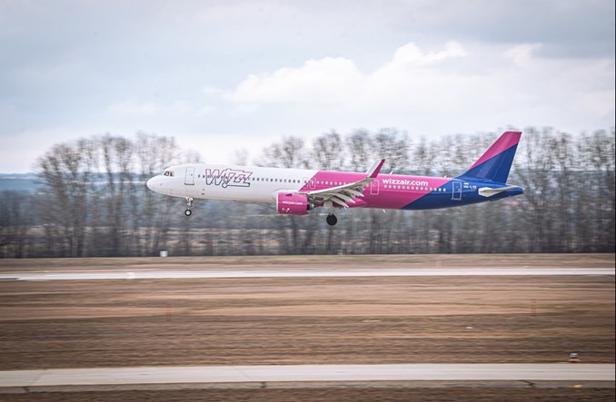Wizz Air zamknął bazę w Sarajewie, aby otrzymać dotacje za „nowe” loty 