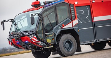Nowe wozy strażackie dla LSRG Kraków-Balice