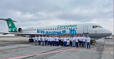 Koniec pasażerskich fokkerów w Europie. Carpatair pożegnał ostatniego F100
