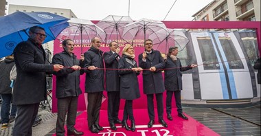 Paryż otworzył nową linię tramwajową T12