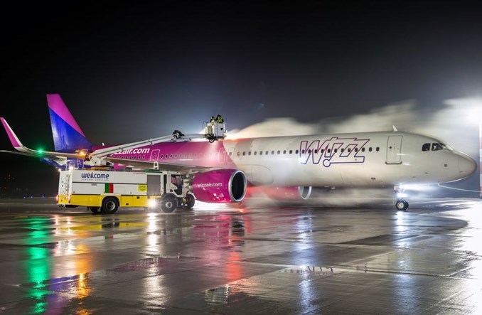 Wizz Air poleciał z Radomia. Jedna jaskółka wiosny nie czyni