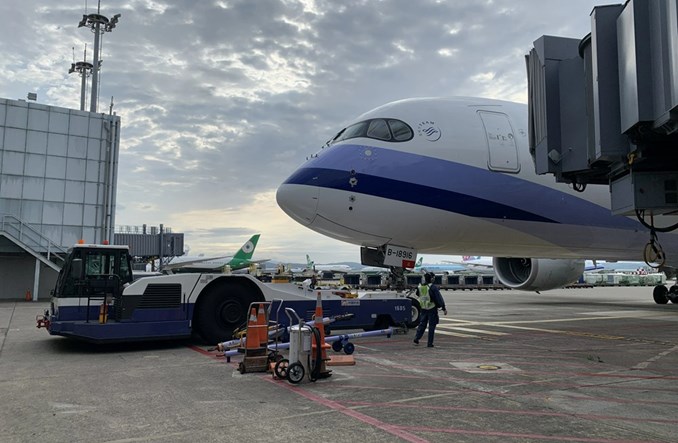 Lotniczy paradoks: Z Ameryki dwa razy więcej lotów na Tajwan niż do Chin