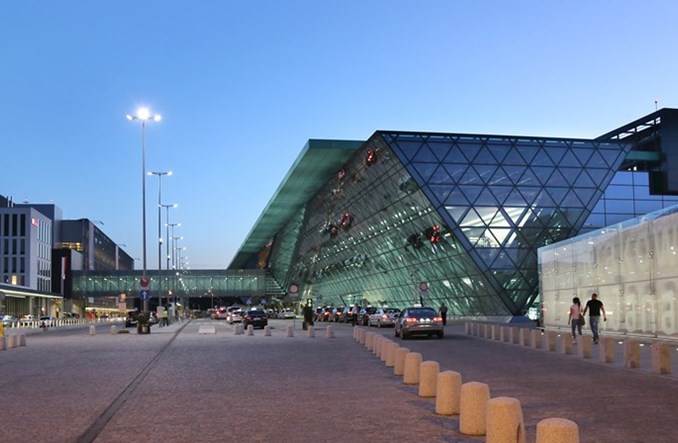 Ruszy punkt wydawania paszportów na krakowskim lotnisku 