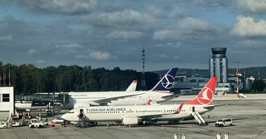 Kraków. LOT vs Turkish Airlines. Kto wypadł lepiej? 
