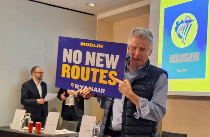 30 nowych tras Ryanaira z Polski i ostre cięcia w Modlinie!