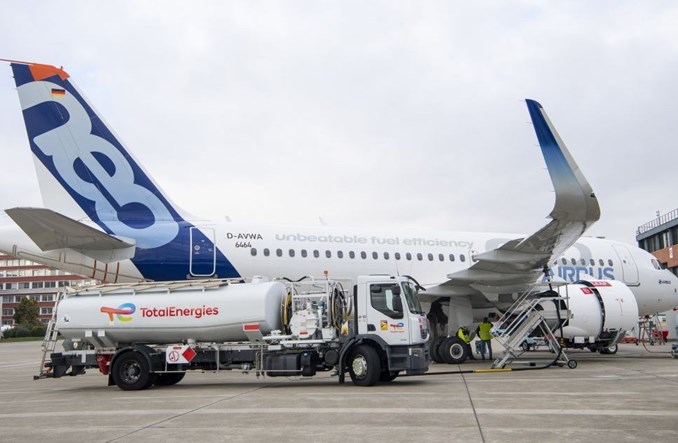 Partnerstwo strategiczne Airbusa i TotalEnergies na rzecz SAF