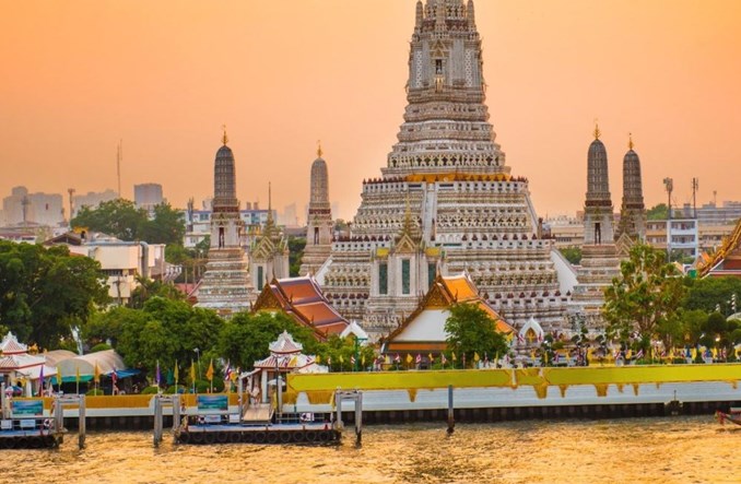 Dreamlinery Thai połączą znów Bangkok z Brukselą
