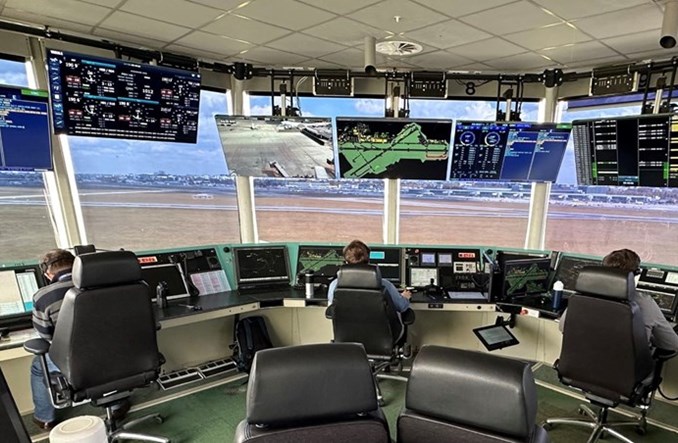 Kontrolerzy ruchu lotniczego (wciąż) poszukiwani!