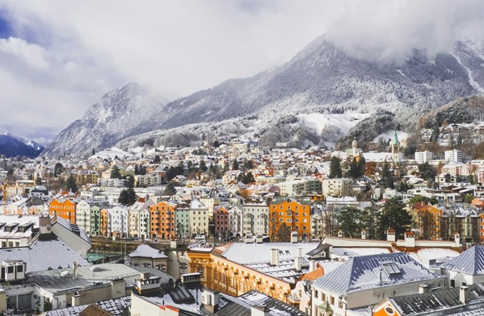 LOT i Itaka: Innsbruck w formule charter-mix 