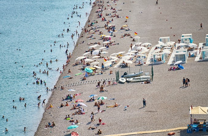 Pakiet lot plus hotel bardziej opłacalny niż wycieczka touroperatora