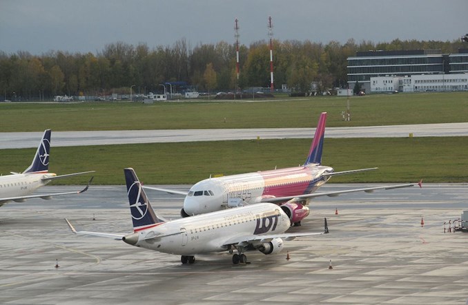 Miliony euro na uprawnienia do emisji. Duży wzrost cen lotów z Polski?