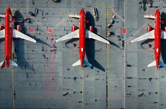 Lipiec w PLAY na plusie. Poziom rezerwacji wyższy niż w 2023