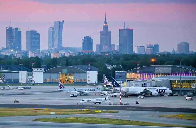 Lotnisko Chopina: 2,1 mln pasażerów w lipcu. To będą rekordowe wakacje