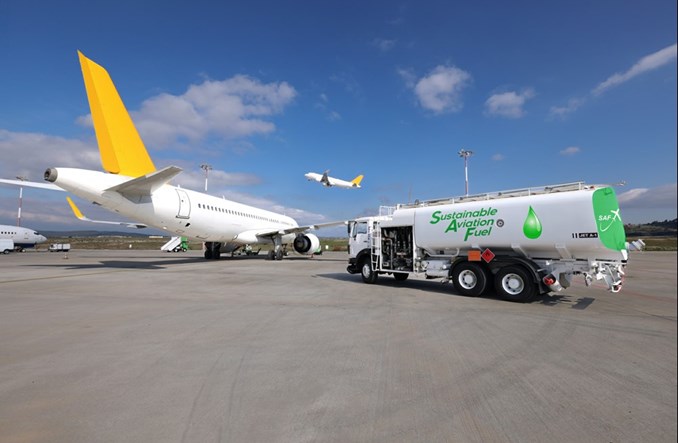 Eksperci Kearney o dekarbonizacji: SAF szansą, ale wymaga technologii