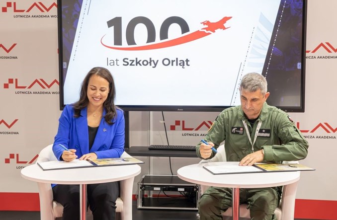 Boeing podpisał porozumienia z polskimi uczelniami wojskowymi