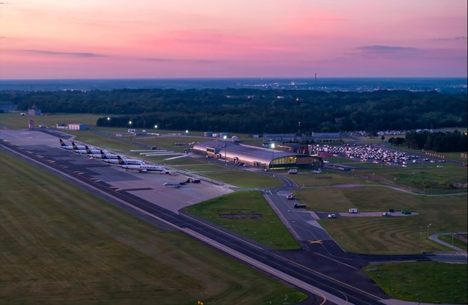 Modlin: Dwucyfrowy spadek ruchu we wrześniu 