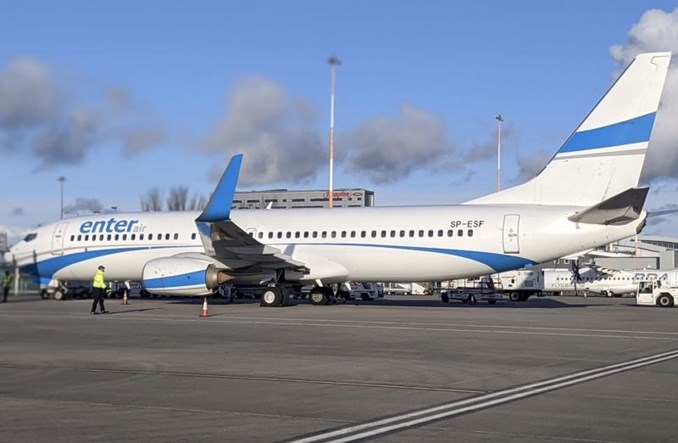 Enter zawarł nową umowę czarteru z Rainbow Tours