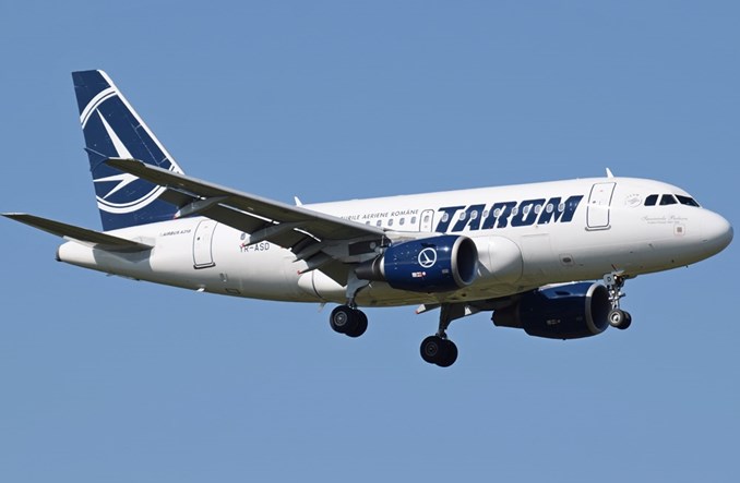 TAROM wydłuża bytność A318