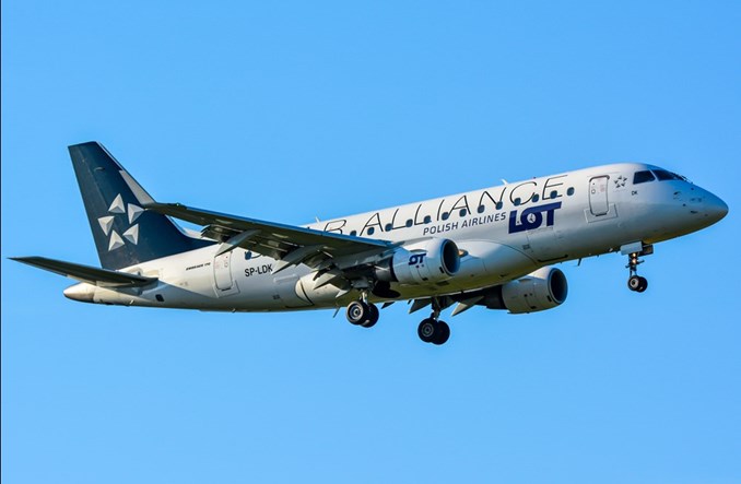 LOT. Embraer jeszcze pozostanie w Wilnie