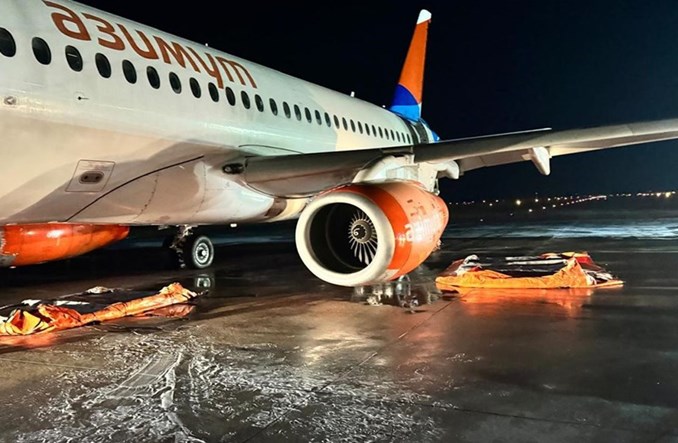 Turcja: Pożar suchoja SSJ100 na lotnisku w Antalyi 