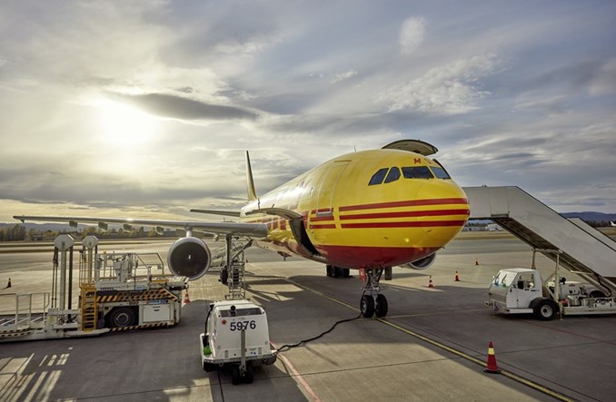 Świąteczne przesyłki Polaków. Europa w cieniu USA, Indii i Chin