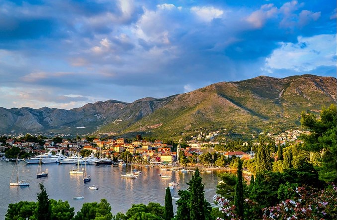 LOT urośnie na Bałkanach 