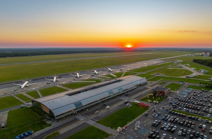 Modlin: Niecałe 2,8 mln pasażerów w 2024! Duży spadek ruchu! 