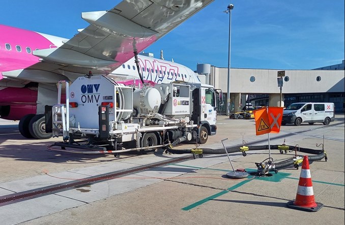 Wizz Air obawia się sankcji USA. Wstrzymanie tankowania w Serbii