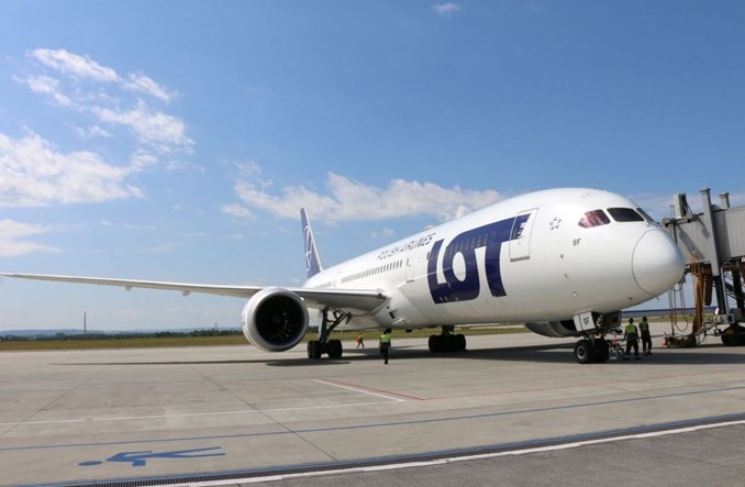 LOT: Rejsy Rzeszów – Nowy Jork wypełnione po brzegi  