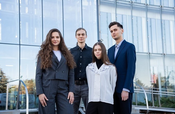 PLL LOT rozpoczęły rekrutację do programu stażowego LOT Summer Internship