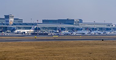 Umowa PPL ze Strażą Pożarną. Bezpieczniej na Lotnisku Chopina