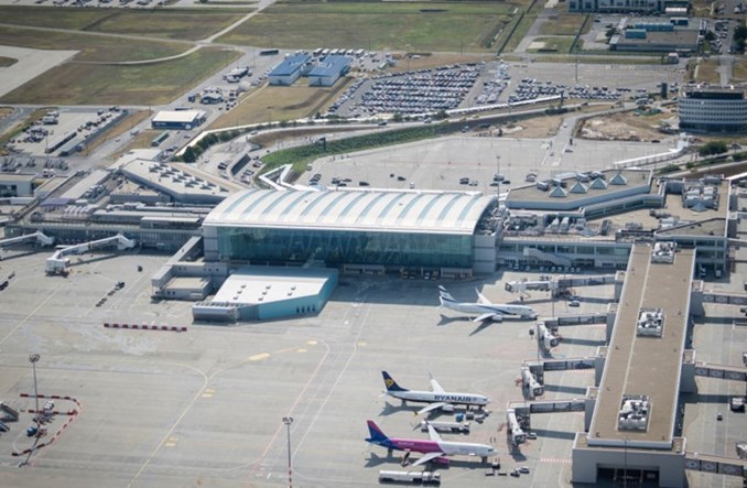 Ofensywa lotnicza rządu. Liberalizacja rynku z Chinami i Indiami