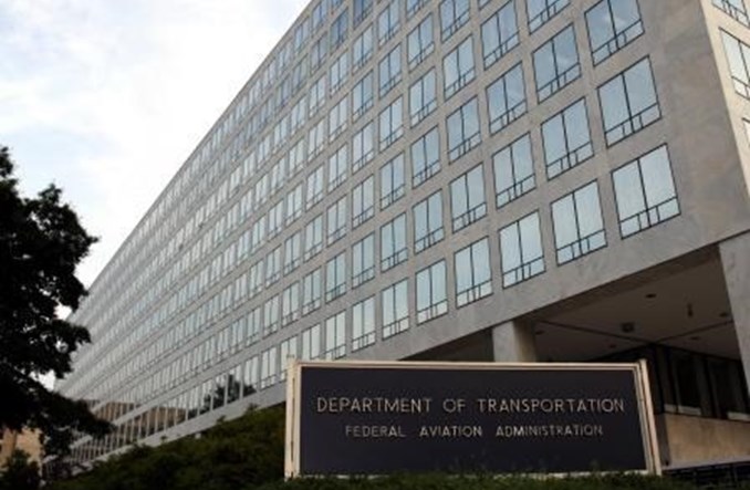 Elon Musk wziął się za FAA. Zwolnienia setek pracowników 