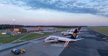 Ryanair dobija lotnisko Warszawa-Modlin. (Nie)pracowite lato 