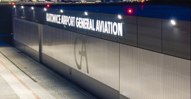 Katowice Airport z hangarem dla samolotów General Aviation