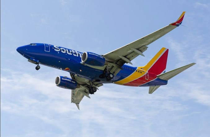 Pionier taniego latania wprowadza opłaty bagażowe 