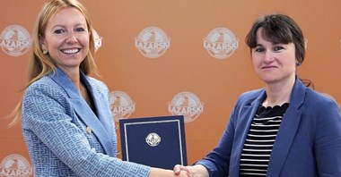 Boeing obejmuje patronatem studia na Uczelni Łazarskiego
