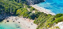 Wakacje last minute w czerwcu. Loty i hotel od 1000 zł i prawie puste plaże