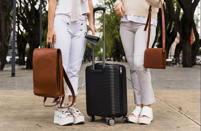 Bagaż podręczny jeszcze mniejszy? Polska forsuje zmiany 