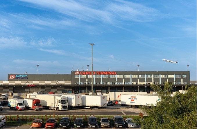 LSAS rozbuduje terminal cargo w Warszawie przed otwarciem CPK
